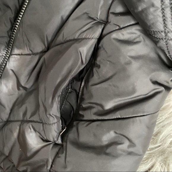 the north face jacket - Picture 3 of 4